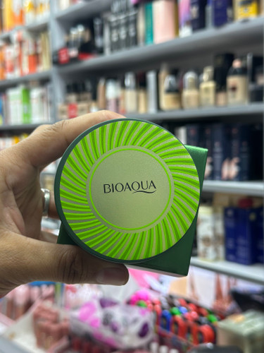 پچ دور چشم بیو اکوا