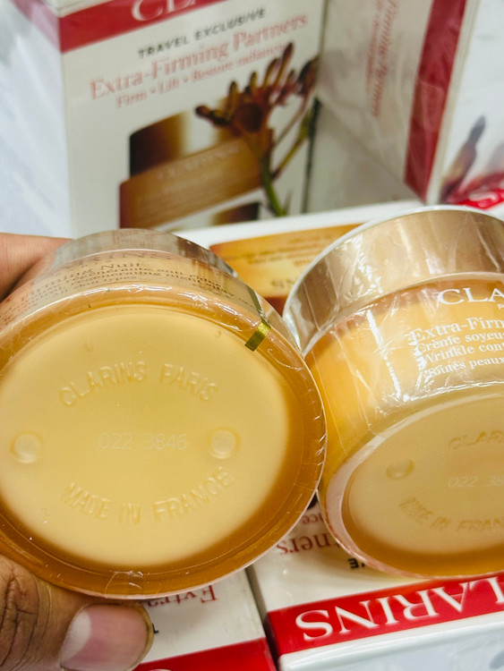 کرم کلارنس ضدچروک و لیفتینگ قوی پوست شب و روز