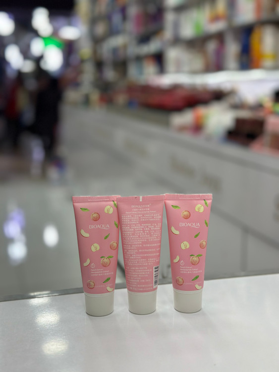 کرم مرطوب کننده دست هلو بیوآکوا