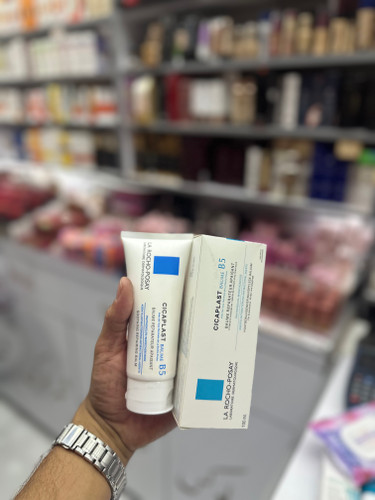 کرم ترمیم کننده کرم ترمیم کننده سیکاپلاست پوست خشک و آسیب دیده لاروش پوزای