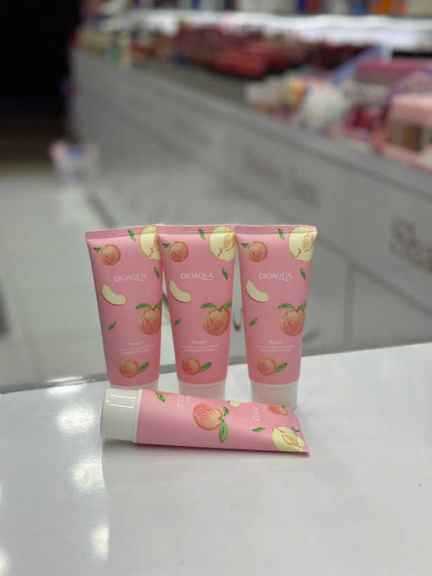 فومشستشوی هلو بیو اکوا تیوپی و اورجینال